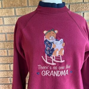 Vintage “nobody like grandma” sweatshirt